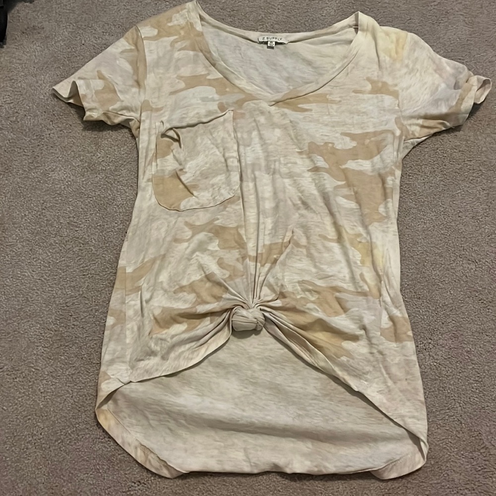 size XS tan camo Z supply top w knot